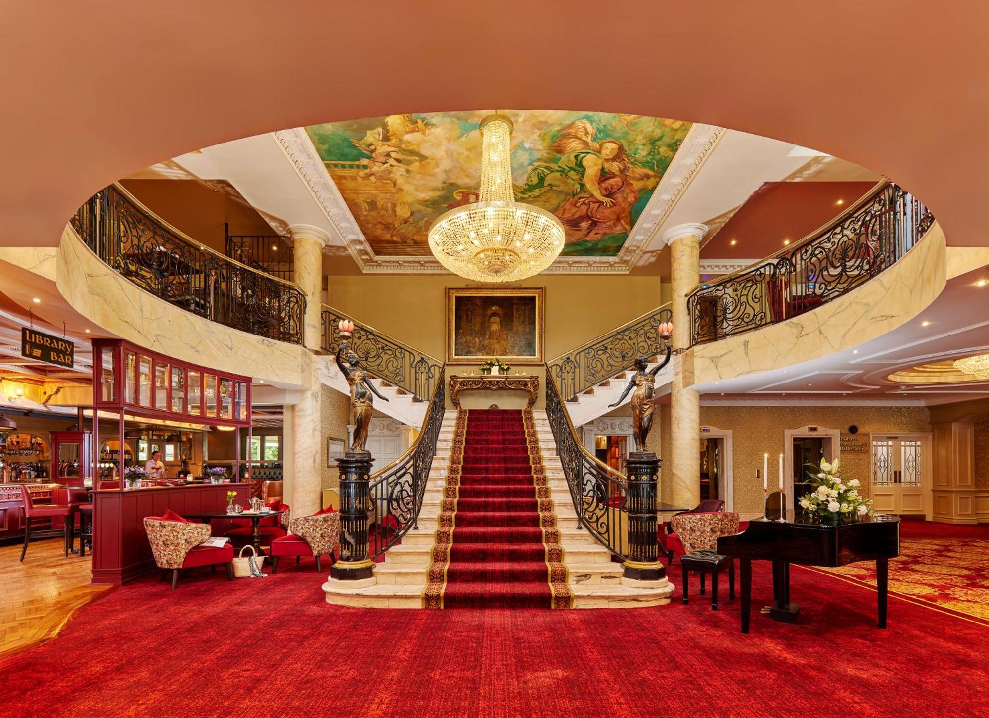 Bridge House Hotel, Leisure Club & Spa Tullamore Extérieur photo