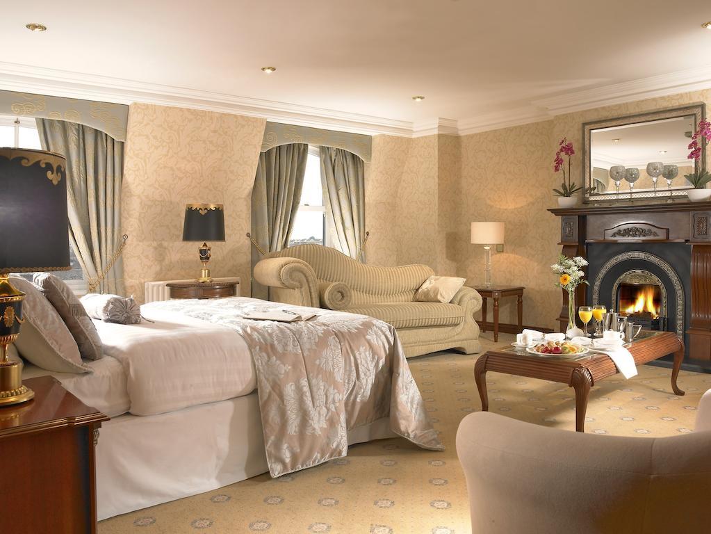 Bridge House Hotel, Leisure Club & Spa Tullamore Extérieur photo